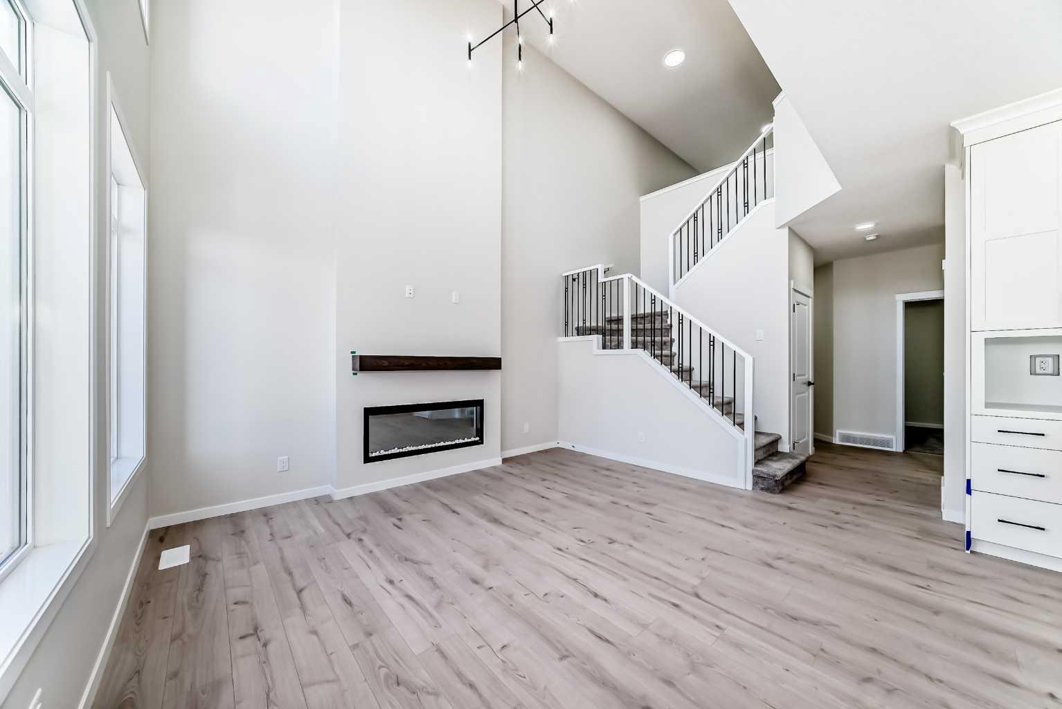 105 Corner Glen Grn NE, Calgary, AB T3N 2P7