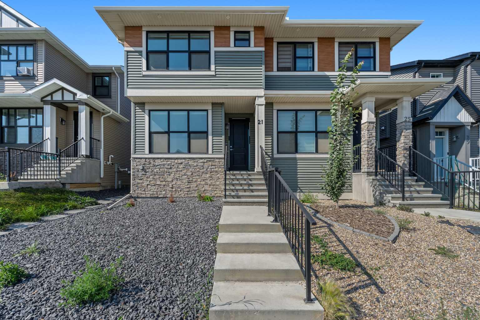 21 Edith Gate NW, Calgary, AB T3R 1Z3