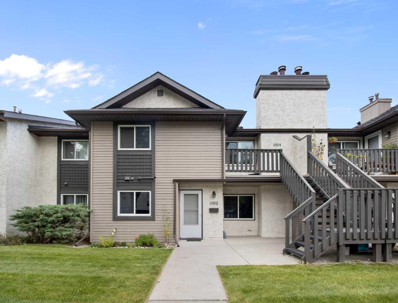 11612 Oakfield Dr SW, Calgary, AB T2W 5K1