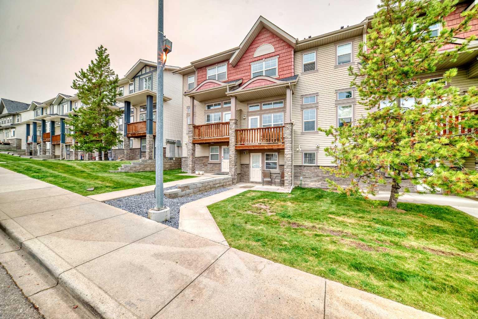 119 Panatella Hl NW, Calgary, AB T3K 0S7