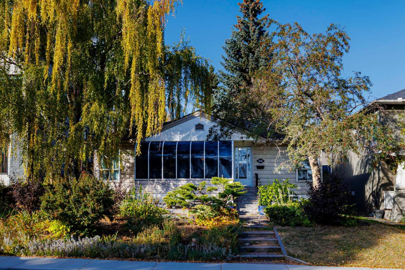 49 Avenue Sw Unit 428, Calgary, AB T2S 1G2