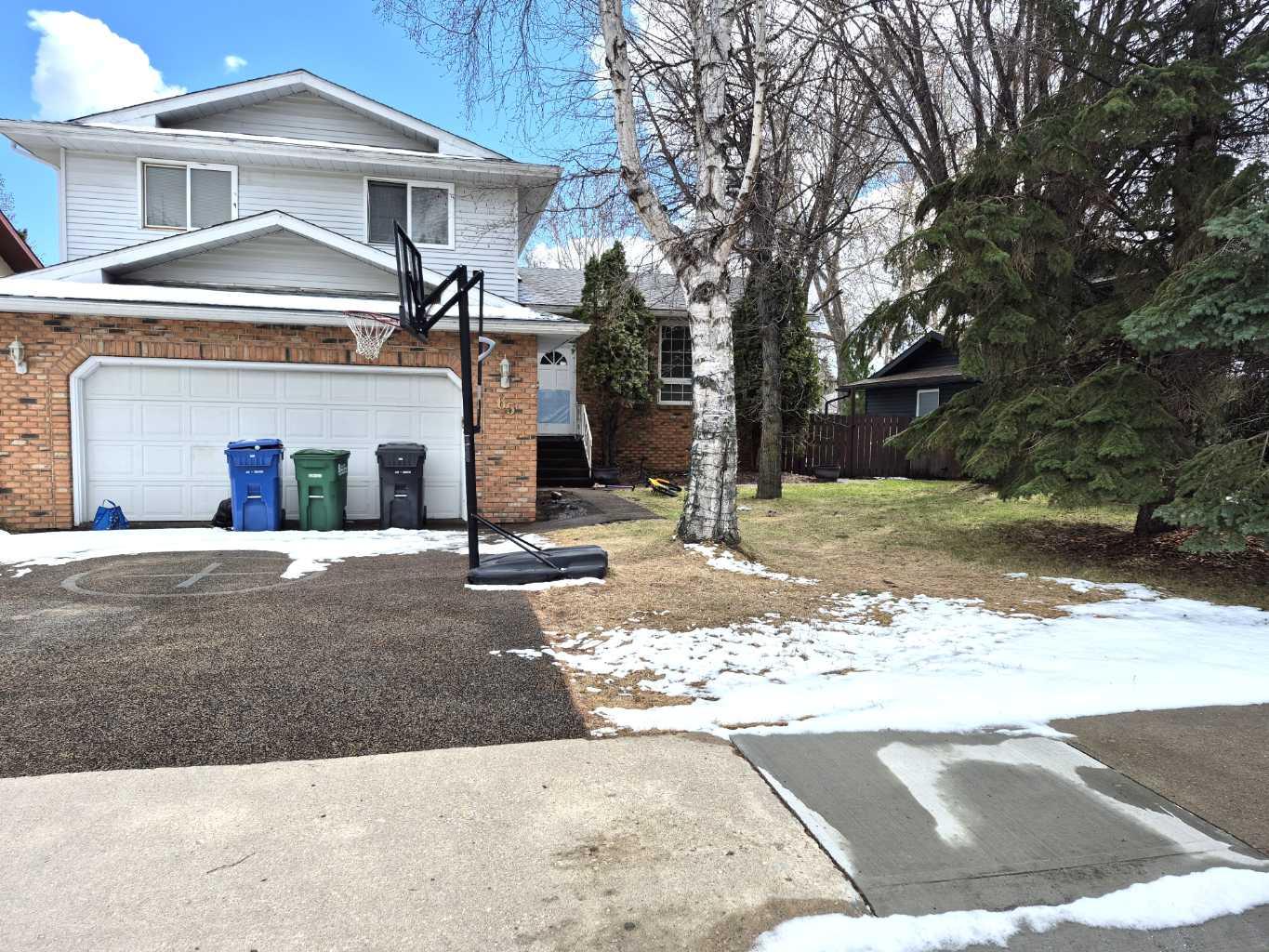 65 Wiltshire Blvd, Red Deer, AB T4N 6L2