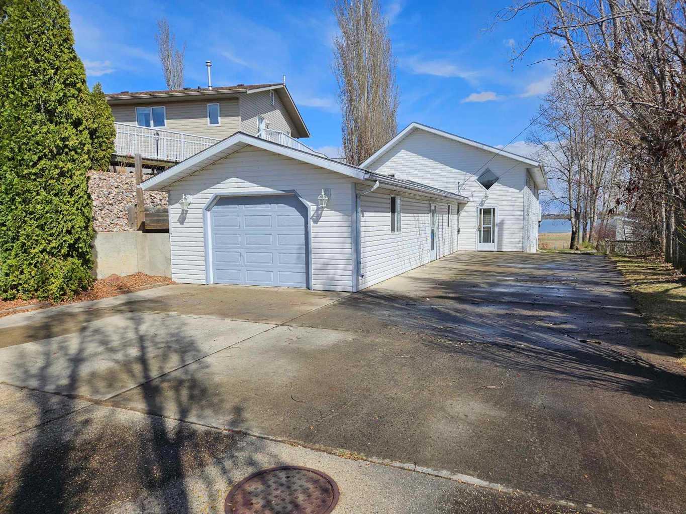 41 Sands St, Rochon Sands, AB T0C 3B0
