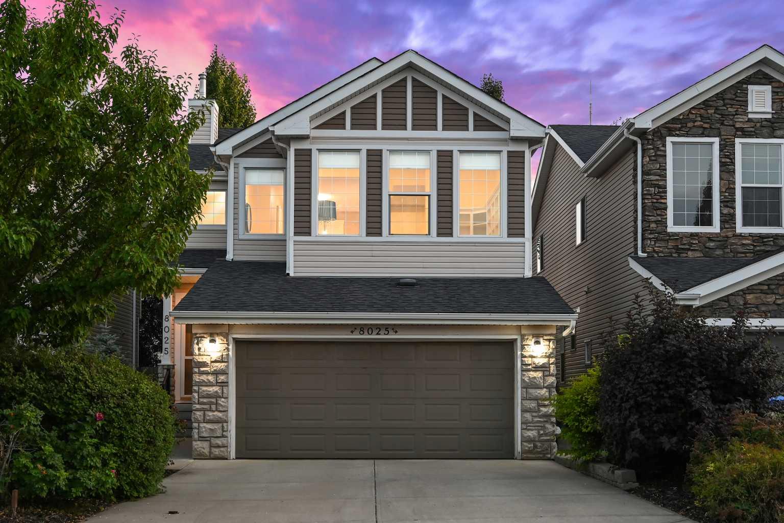8025 Cougar Ridge Ave SW, Calgary, AB T3H 5S2
