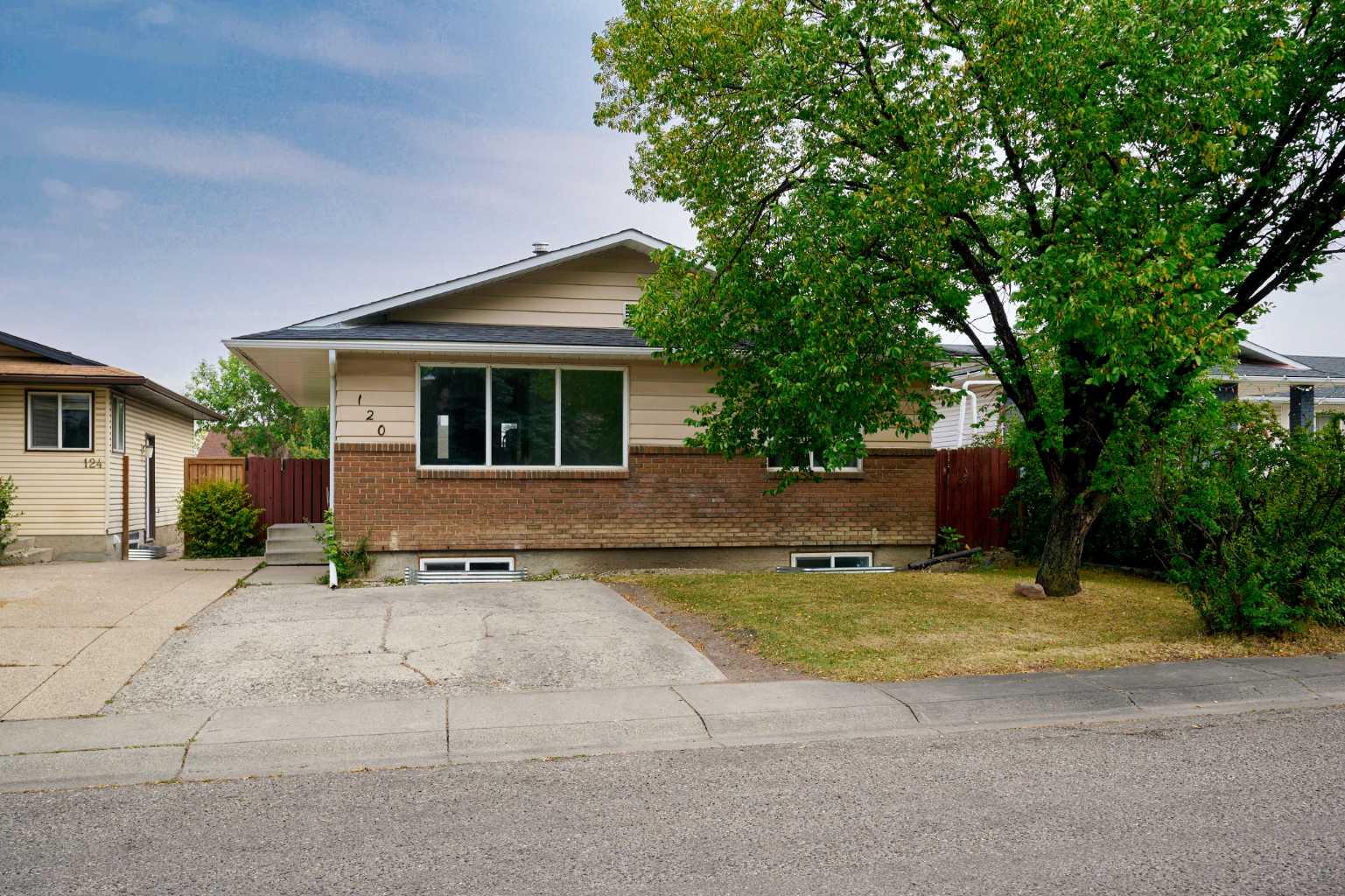 120 Templeridge Close NE, Calgary, AB T1Y 4E2