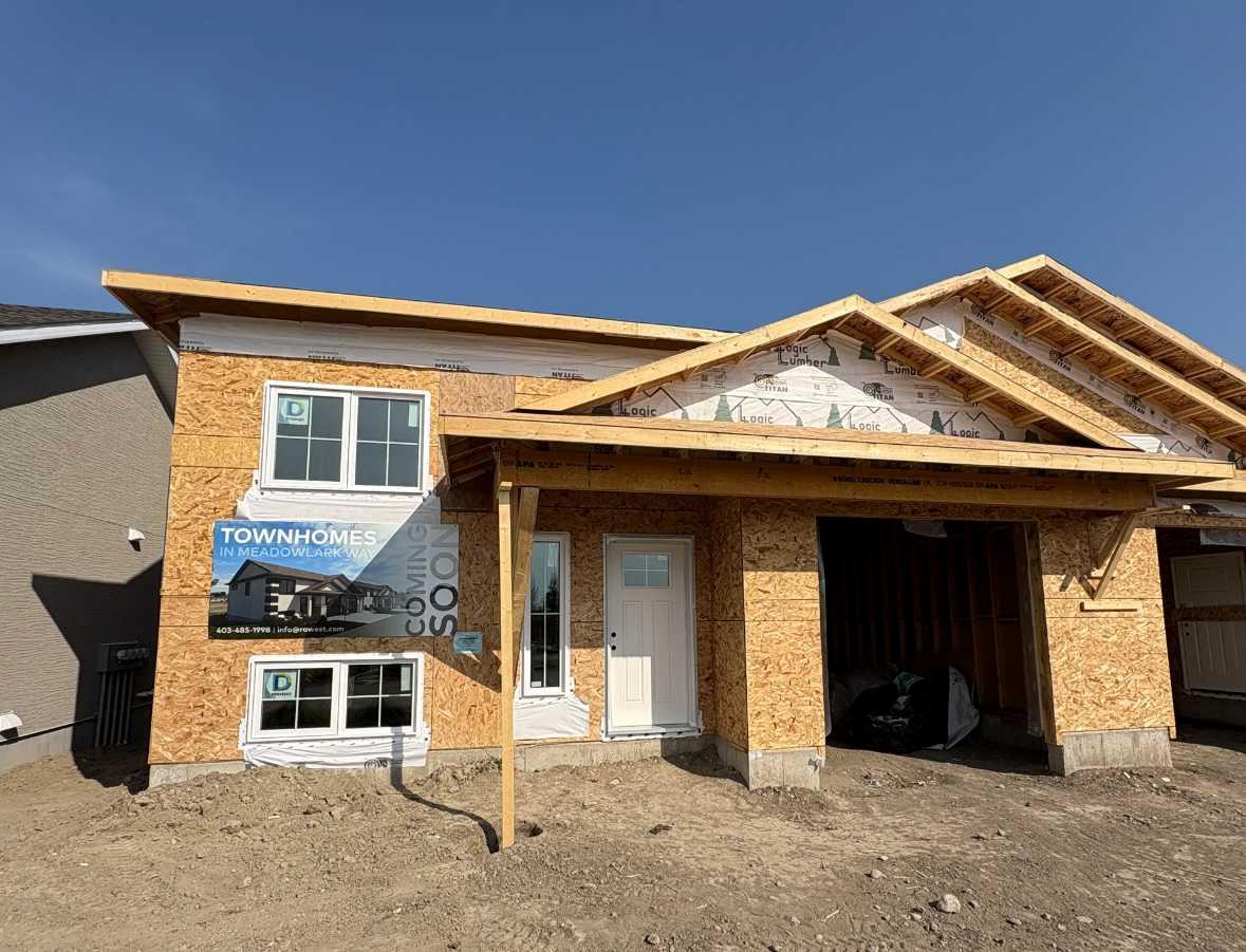 423 Meadowlark Way, Vulcan, AB T0L 2B0