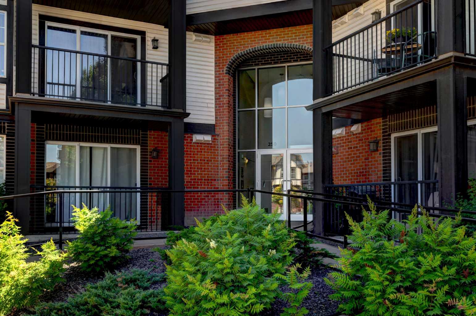 250 New Brighton Villas Se Unit 322, Calgary, AB T2Z 0T8