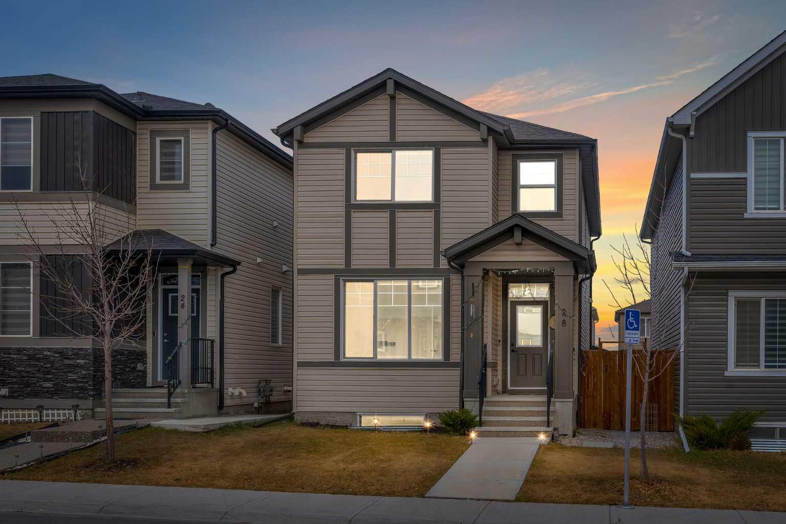 28 Cornerbrook Ave NE, Calgary, AB T3N 1M2
