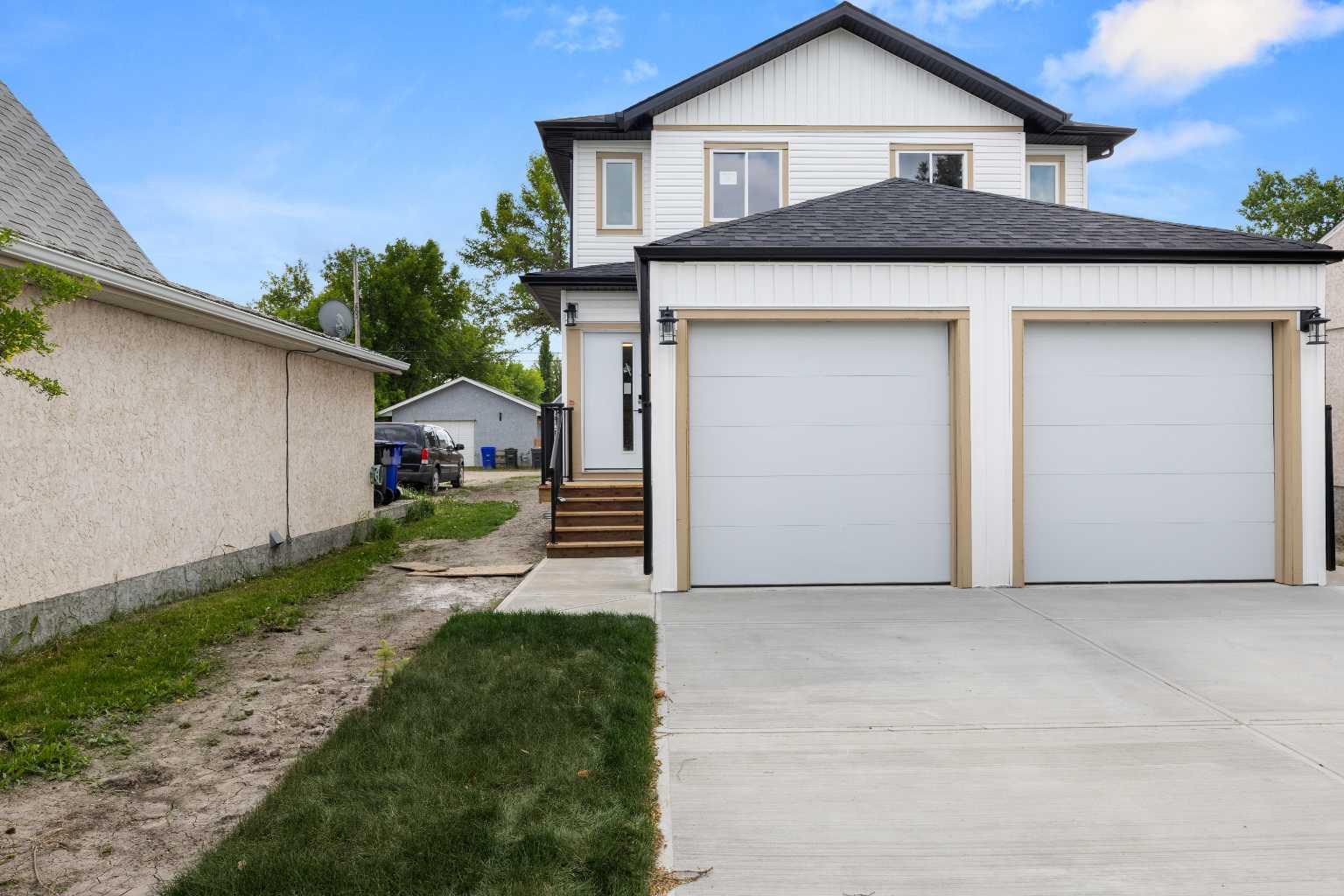 48 Street Unit 4829, Olds, AB T4H 1E1