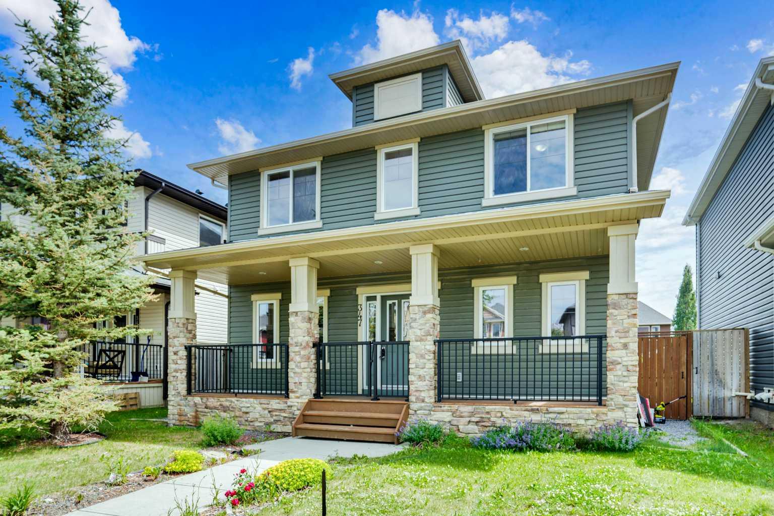 347 Evanston Dr NW, Calgary, AB T3P 0E4