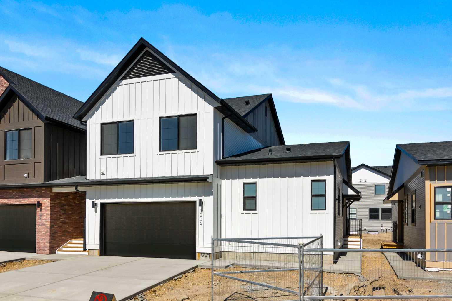 201 Cooperswood Green Sw Unit 1004, Airdrie, AB T4B 5E9