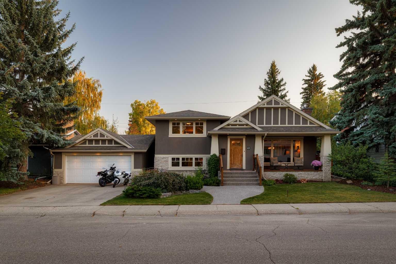 63 Cherovan Dr SW, Calgary, AB T2V 2P3