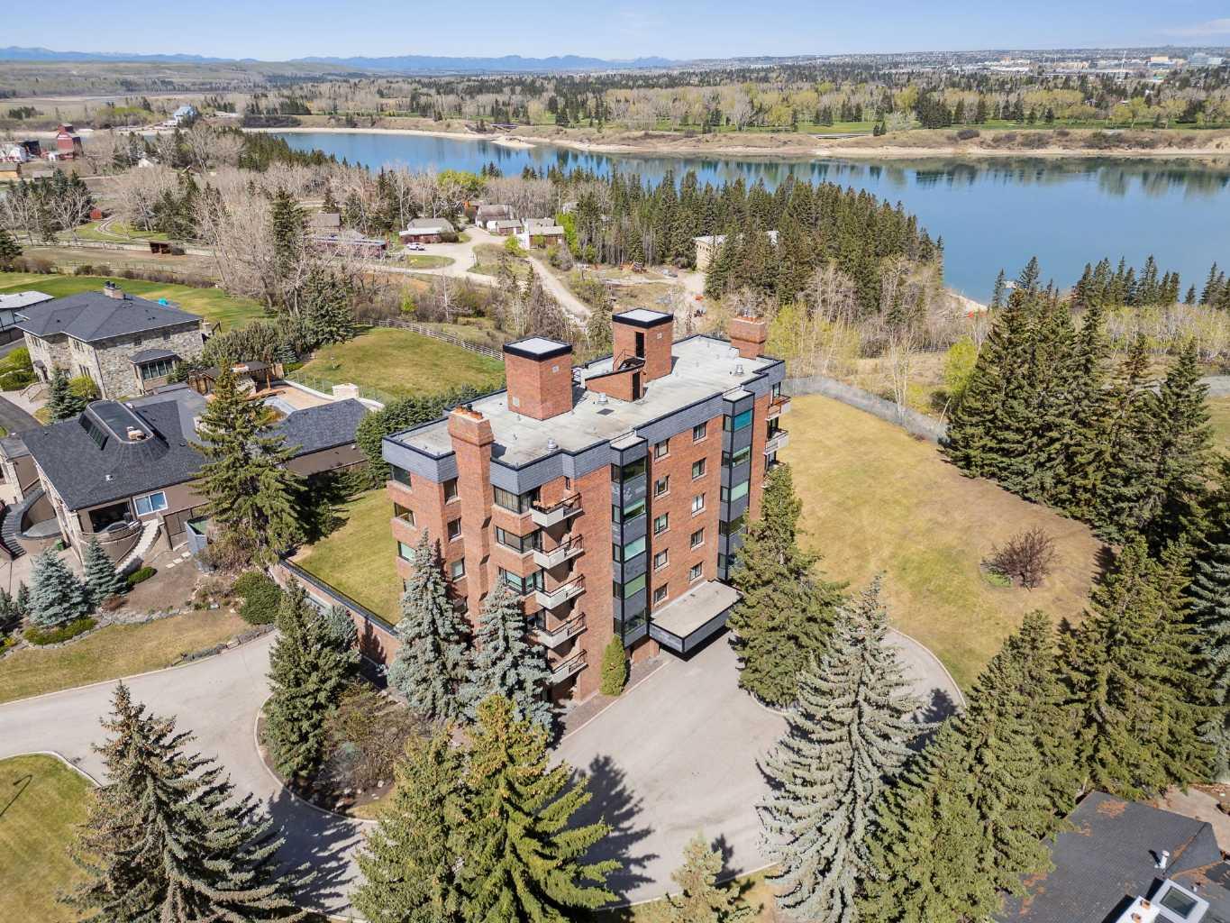 222 Eagle Ridge Drive Sw Unit 3n, Calgary, AB T2V 2V7