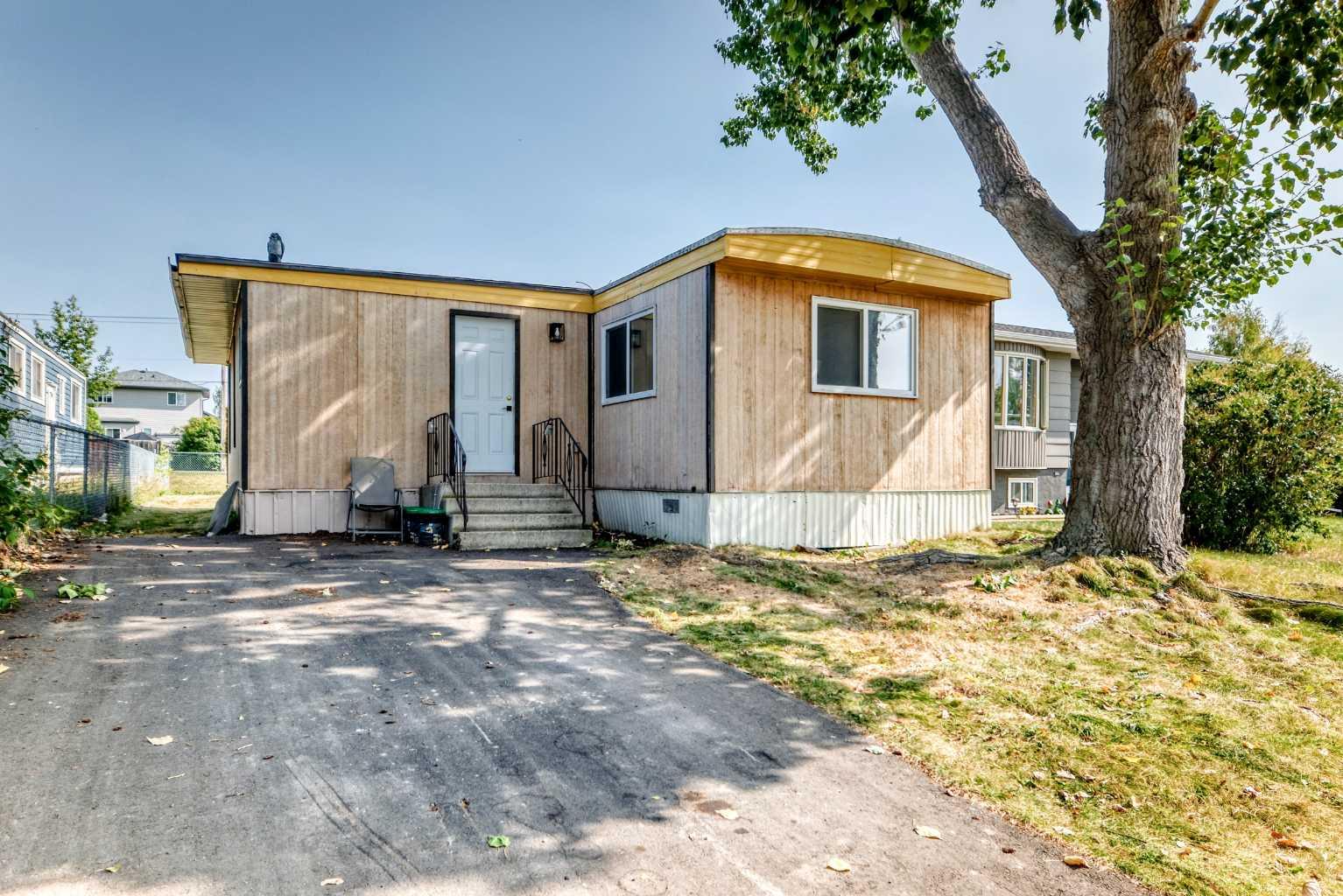 100 Spring Haven Close SE, Airdrie, AB T4A 1G1