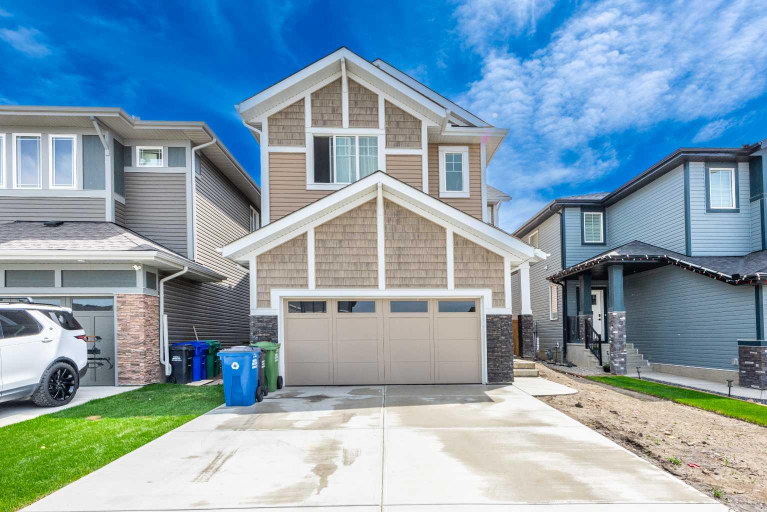 547 Clydesdale Way, Cochrane, AB T4C 3B6