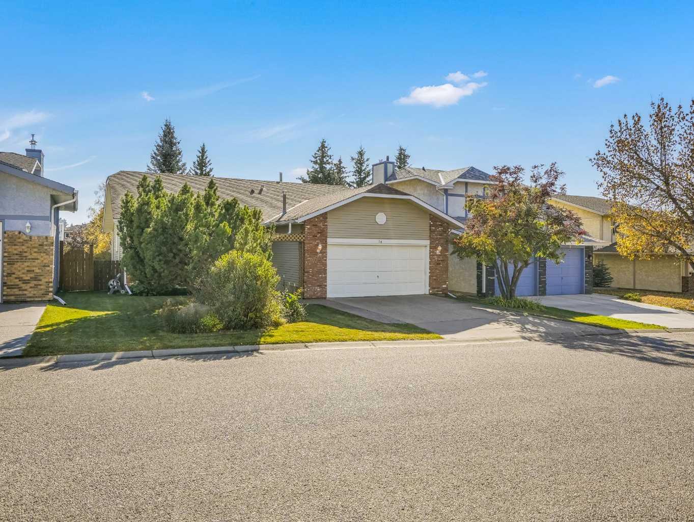 76 Wood Valley Rise SW, Calgary, AB T2W 5S5