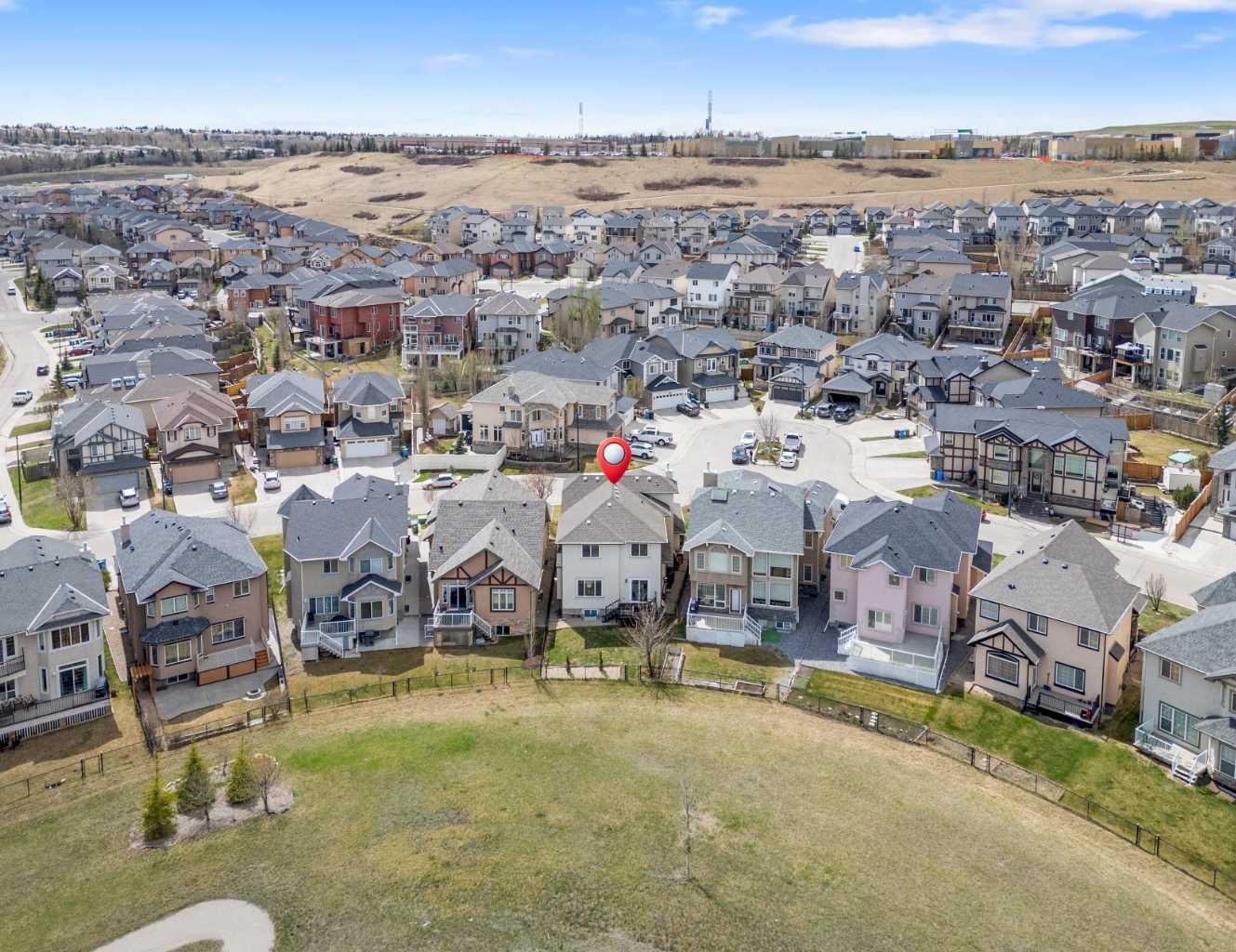 44 Sherwood Cir NW, Calgary, AB T3R 1R3