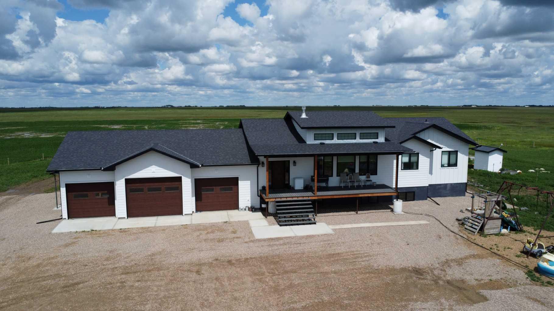 10272 Township Rd 300, Rural Special Areas No. 2, AB T0J 1P0