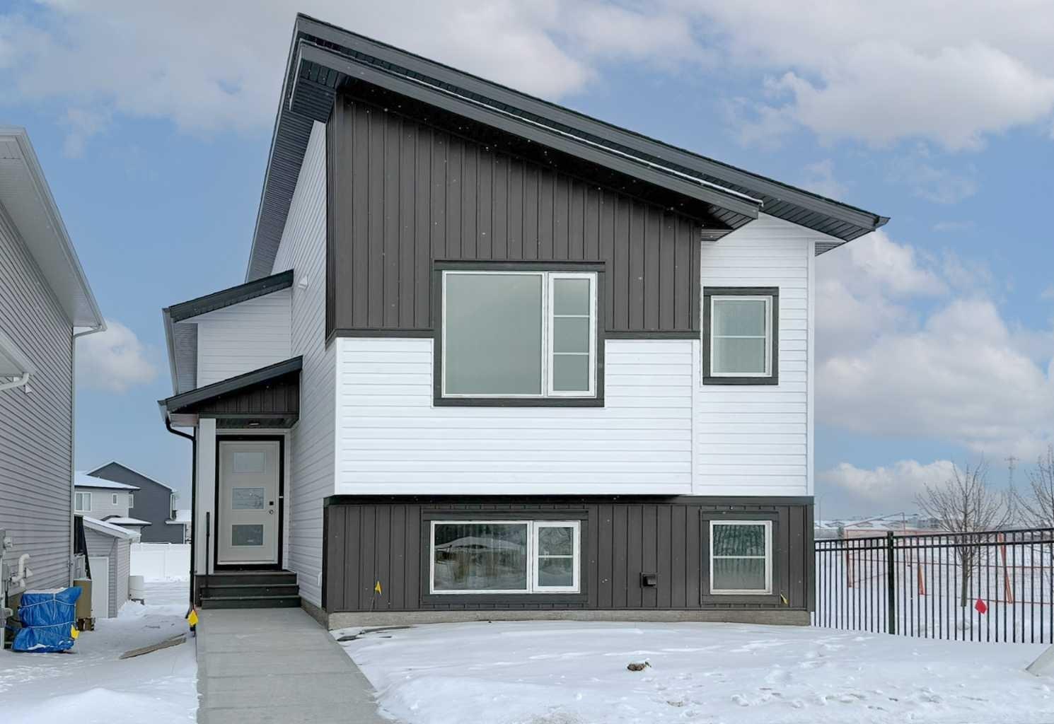 6 Memorial Pkwy SW, Rural Red Deer County, AB T4E 3B7
