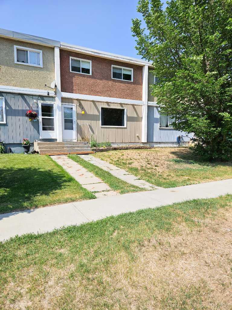 96 Street Unit 8814, Peace River, AB T8S 1R6