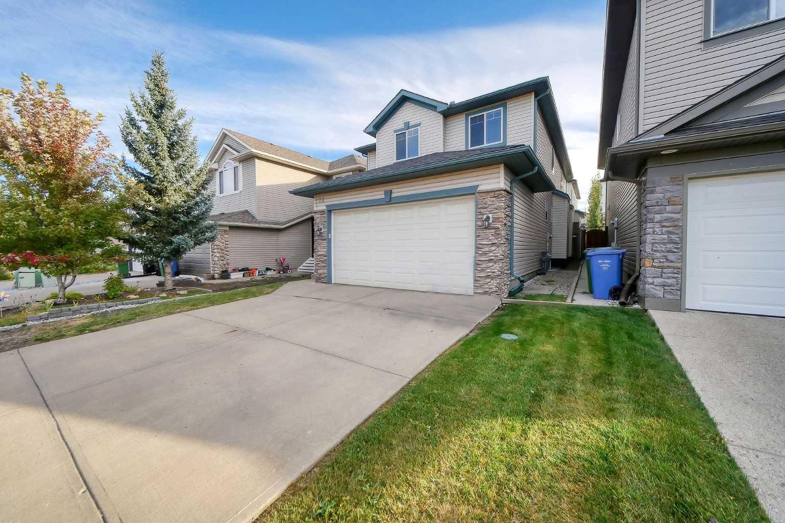 73 Everwoods Rd SW, Calgary, AB T2Y 5C9