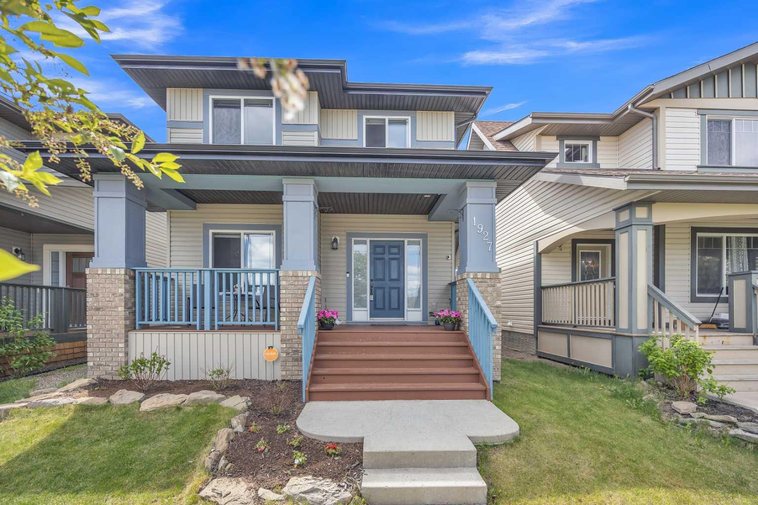 1927 Reunion Blvd NW, Airdrie, AB T4B 0J3