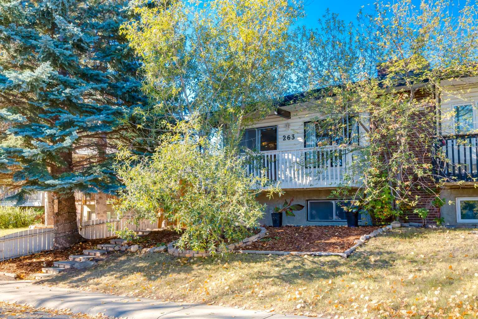 263 Silver Mead Close NW, Calgary, AB T3B 3M7