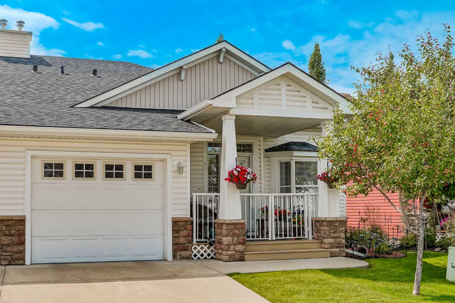 99 Tucker Cir, Okotoks, AB T1S 2J8