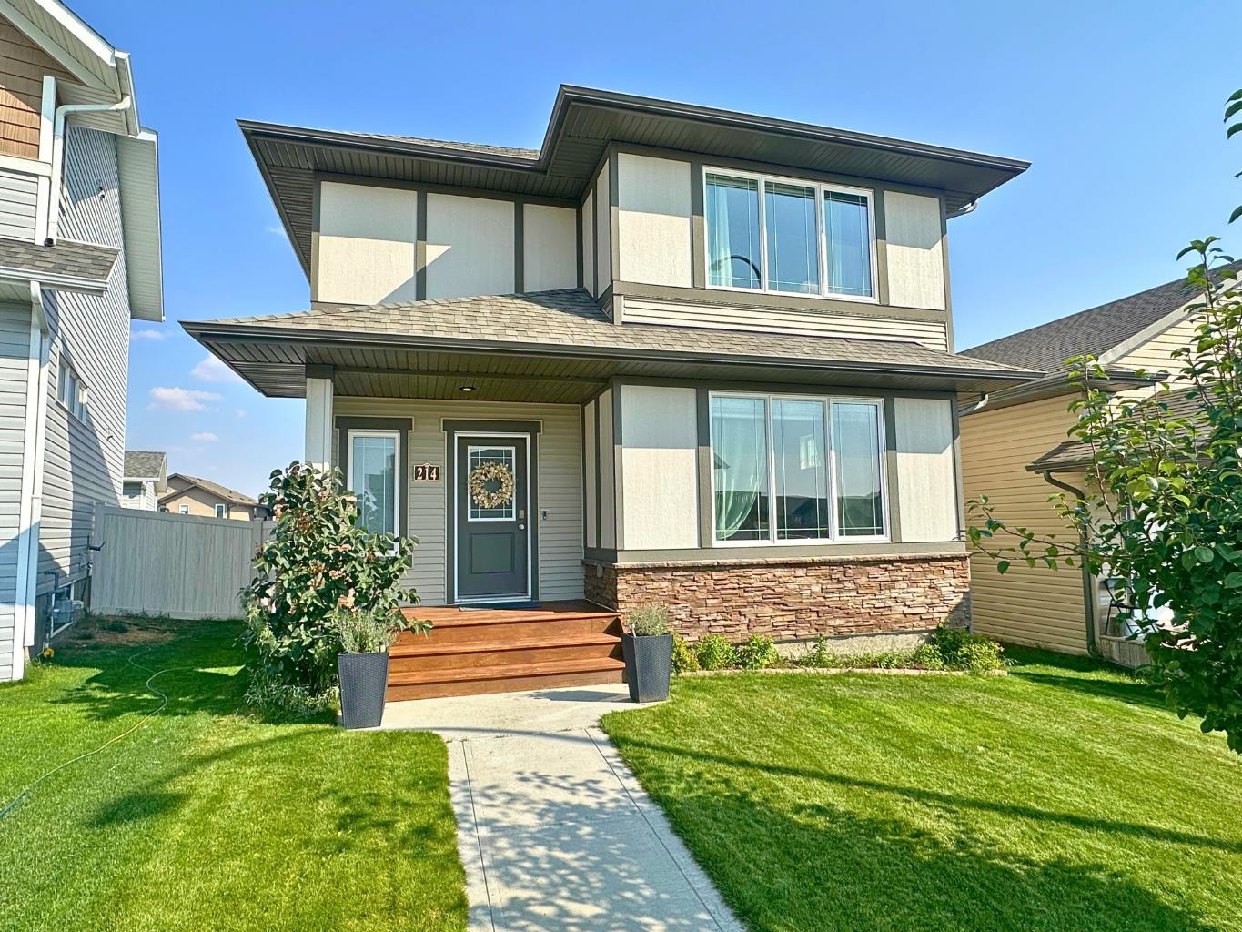 214 Truant Cres, Red Deer, AB T4P 0S8