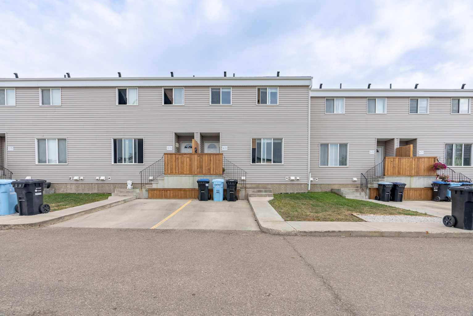 711 Beacon Hill Drive Unit 14, Fort Mcmurray, AB T9H 3R5