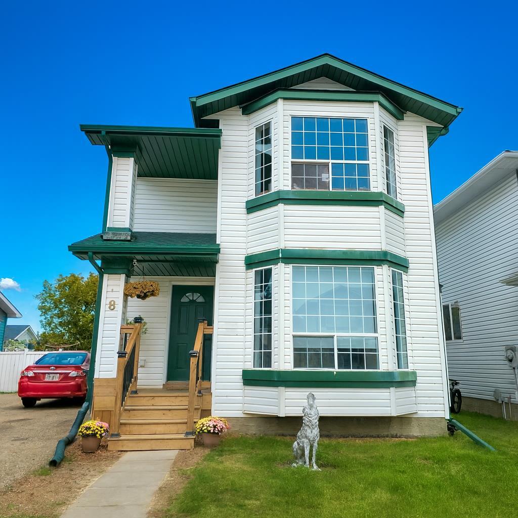 8 Woodside Cir NW, Airdrie, AB T4B 2H8