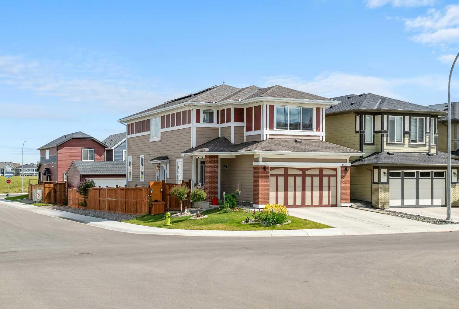 212 Magnolia Heath SE, Calgary, AB T3M 2Z9