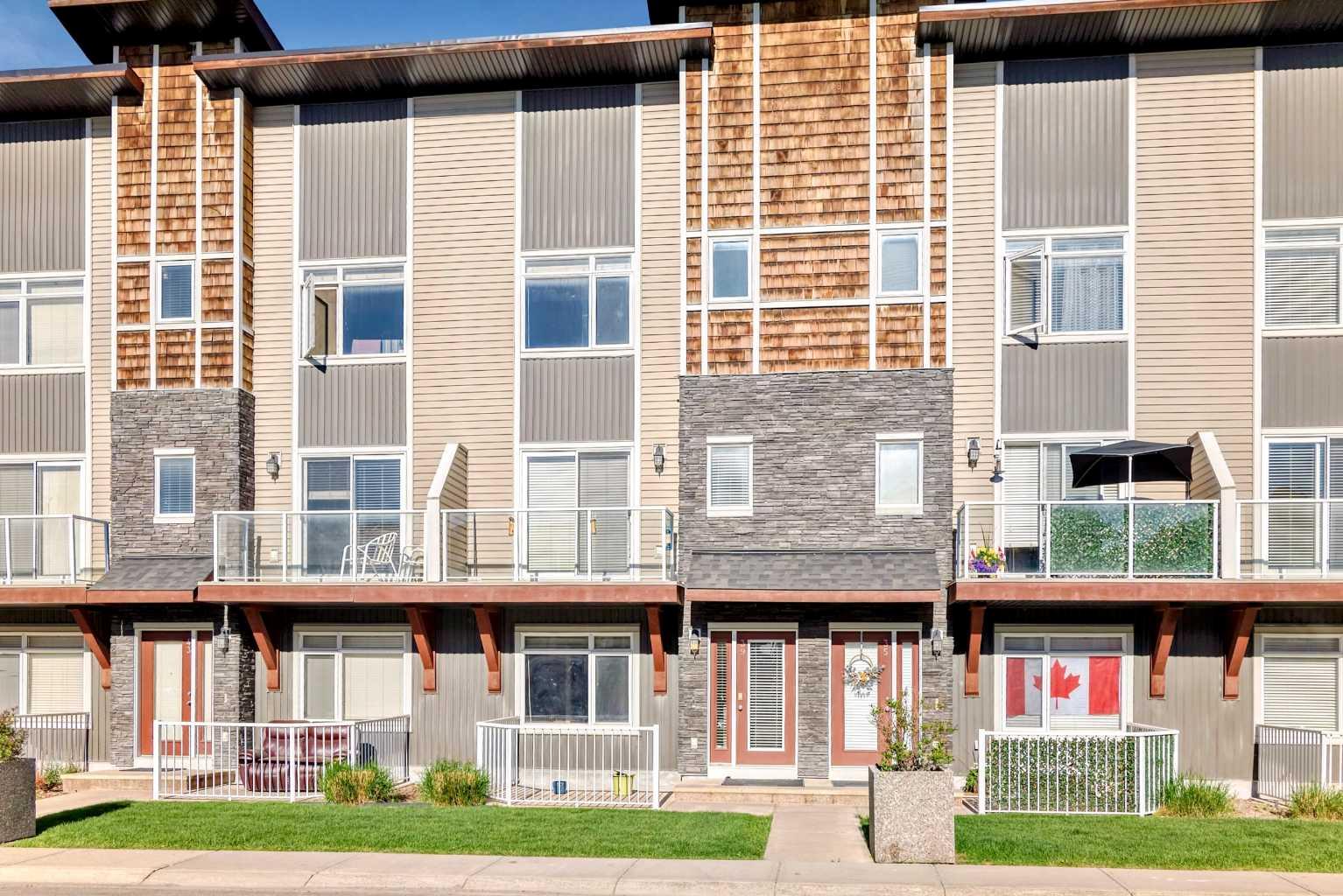 39 Skyview Point Link NE, Calgary, AB T3N 0L7