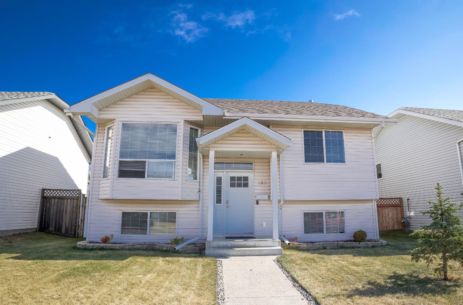 136 Briarwood Cres, Blackfalds, AB T0M 0J0