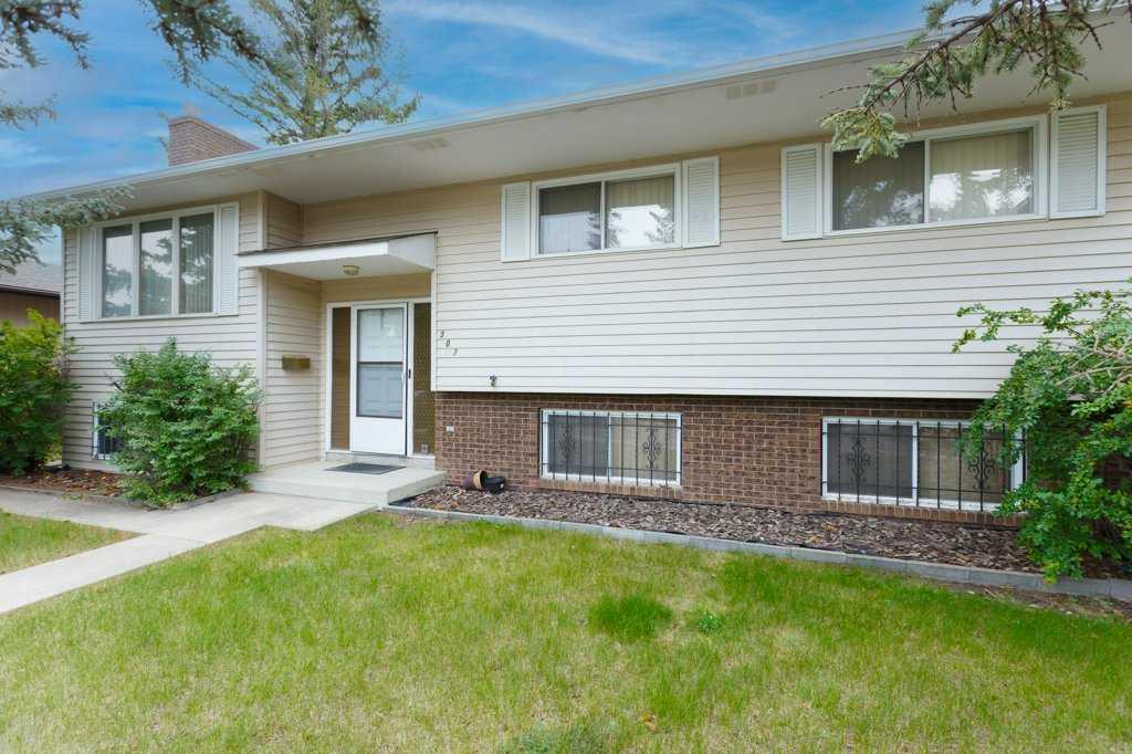 307 Silverthorn Way NW, Calgary, AB T3B 4E8