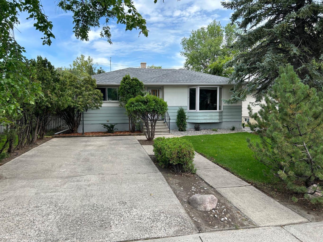 23 Street S Unit 208, Lethbridge, AB T1J 3M6