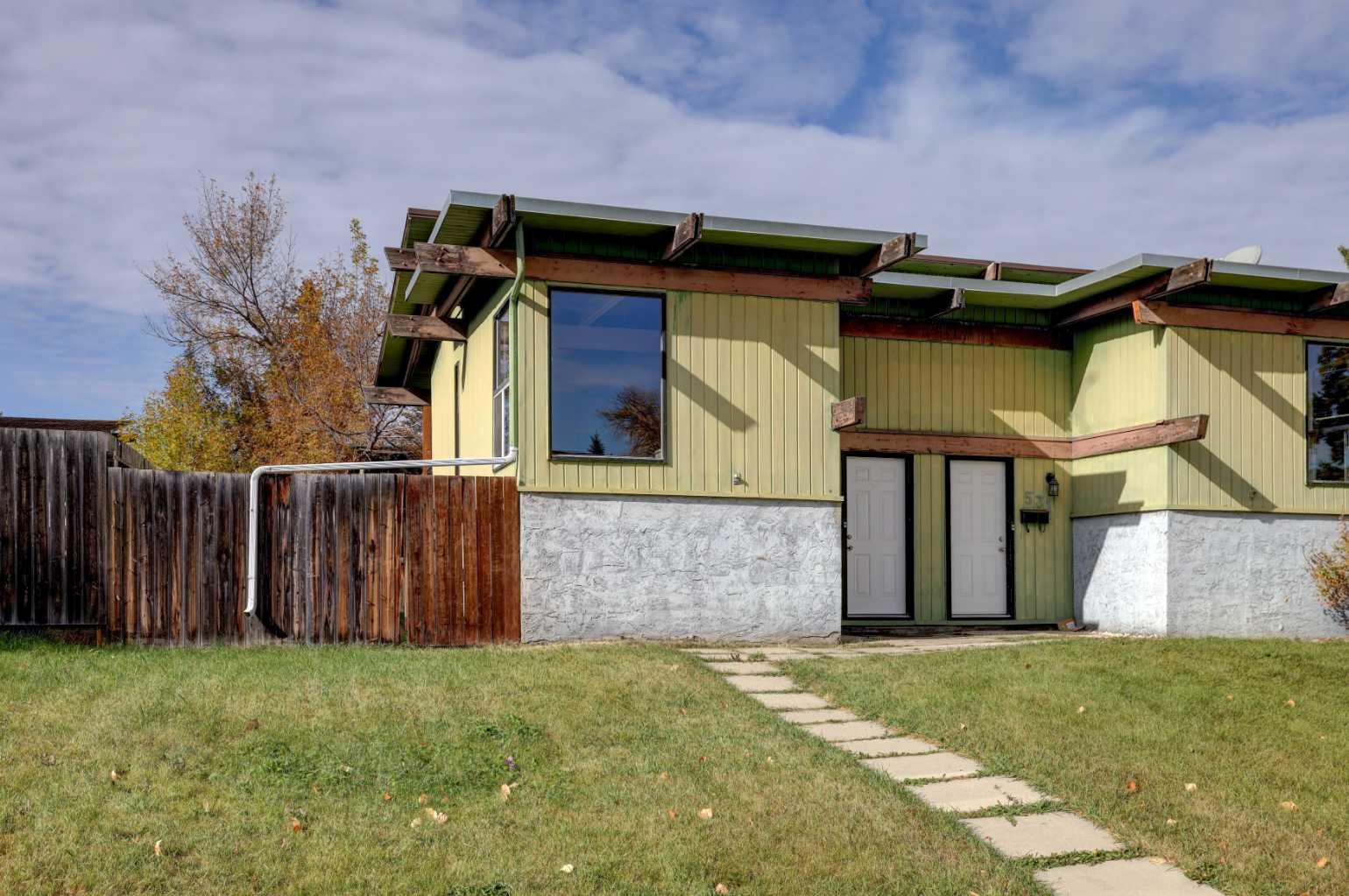 529 Sabrina Rd SW, Calgary, AB T2T 4M9