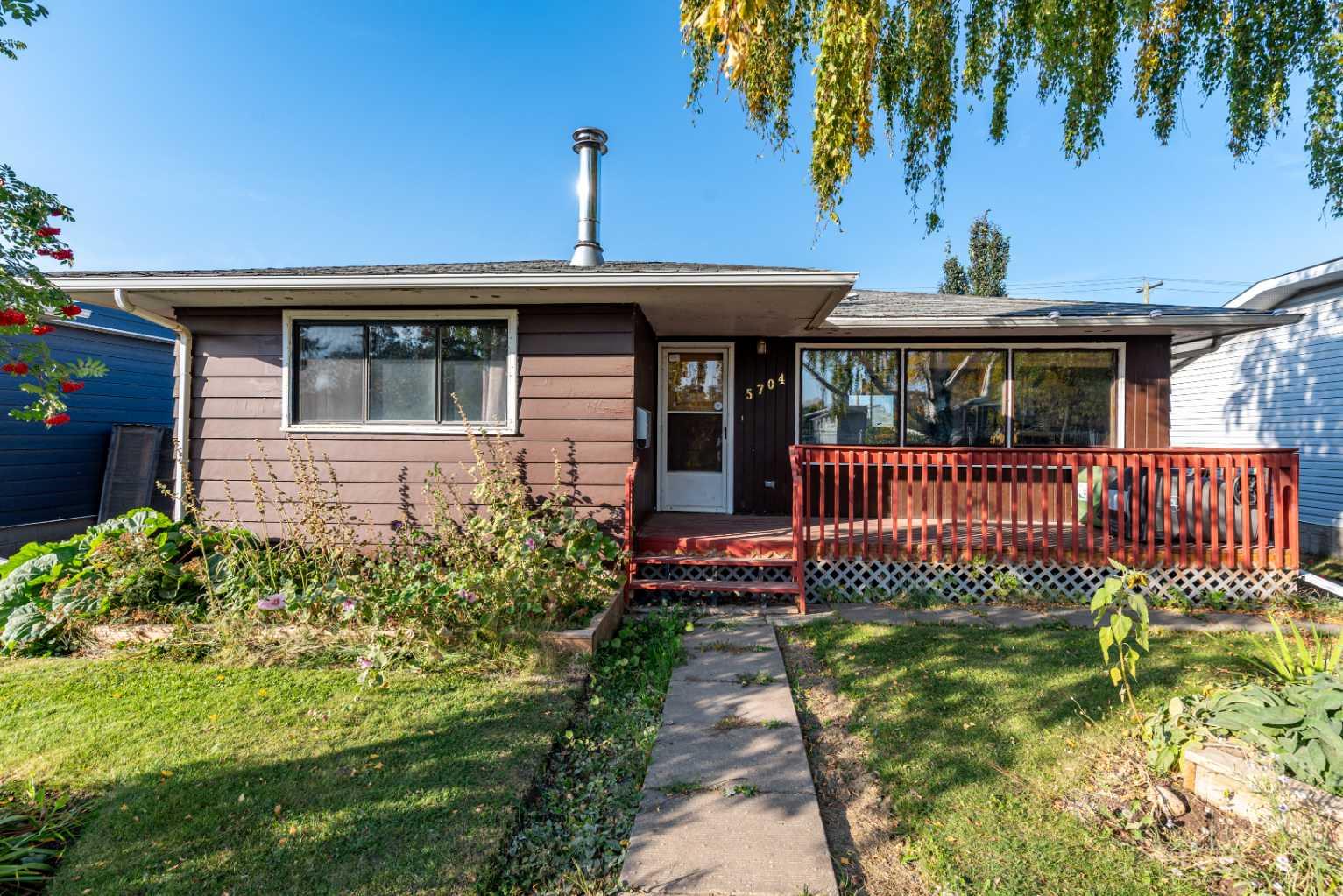 51 Street Unit 5704, Lloydminster, AB T9V 0R5