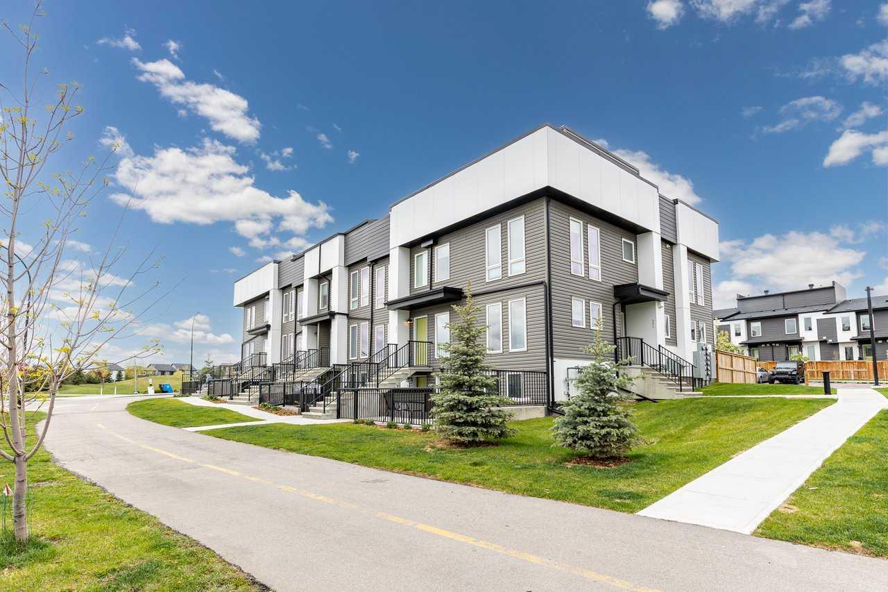 420 Seton Cir SE, Calgary, AB T3M 3H1