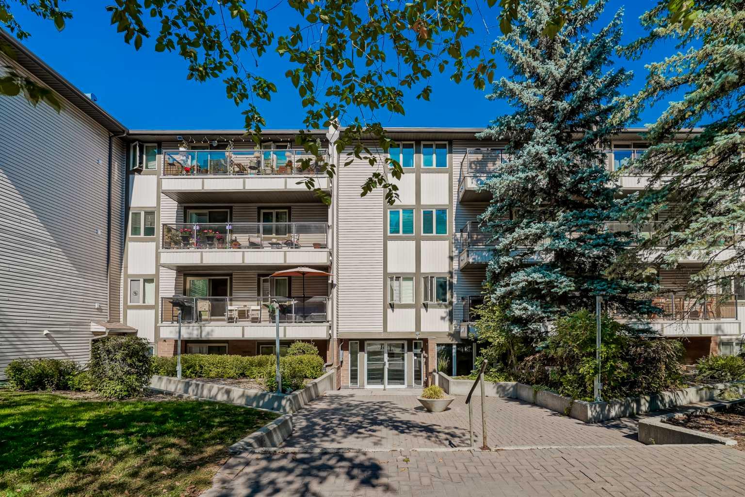 130 25 Avenue Sw Unit 208, Calgary, AB T2S 0K9