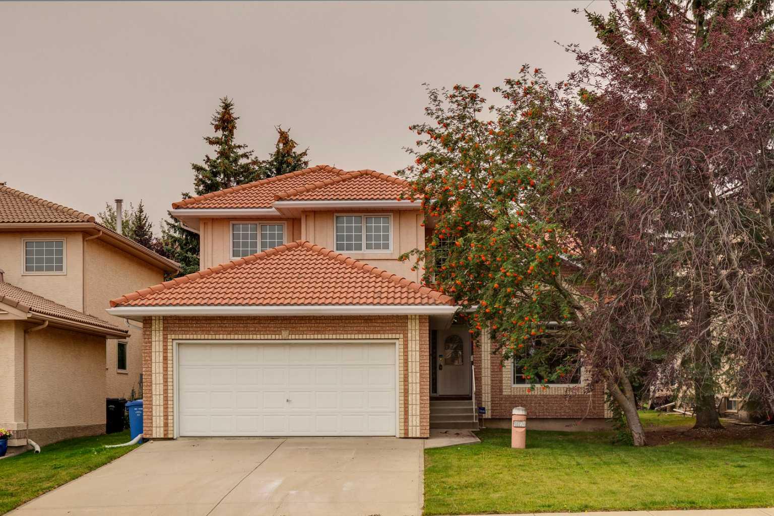 10274 Hamptons Blvd NW, Calgary, AB T3A 5A9