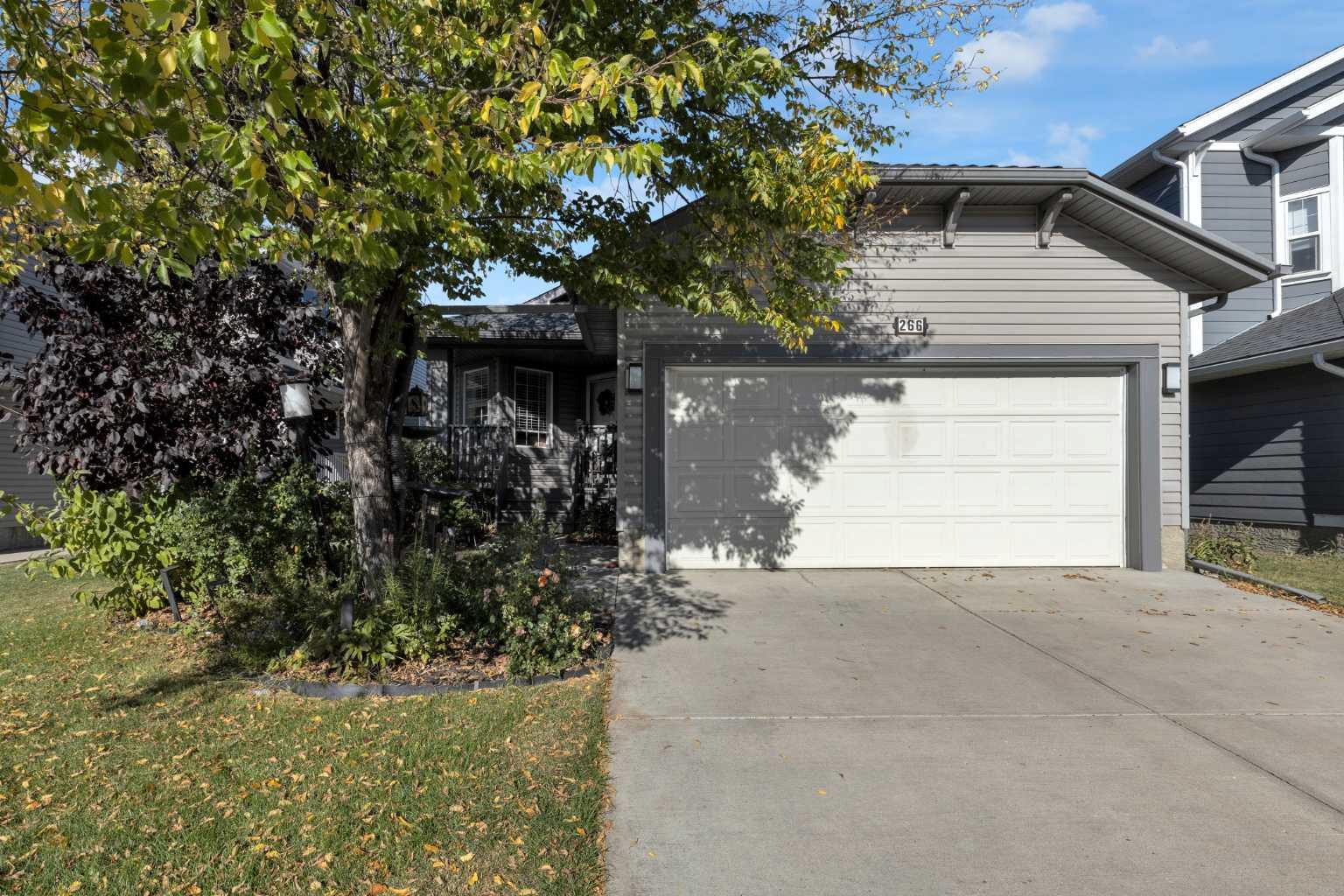 266 Canals Cir SW, Airdrie, AB T4B 2Z6