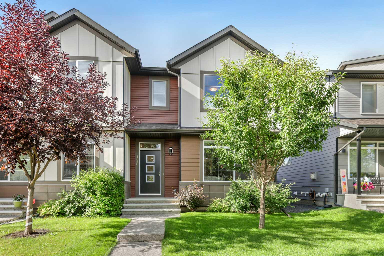 1318 Walden Dr SE, Calgary, AB T2X 2H5