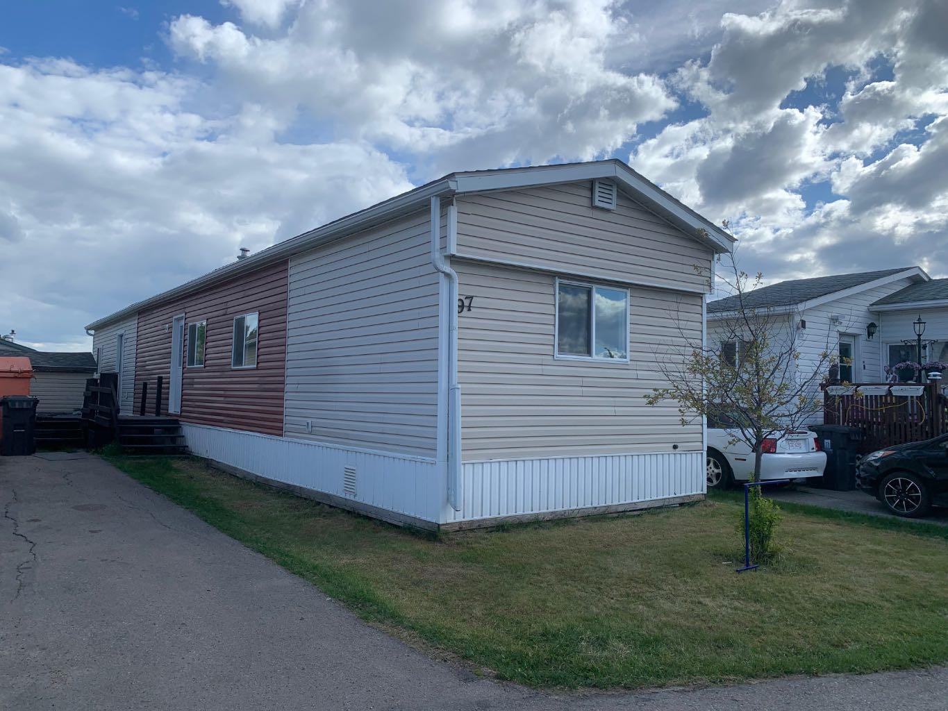 8060 100 Street Unit 97, Grande Prairie, AB T8V 2N9