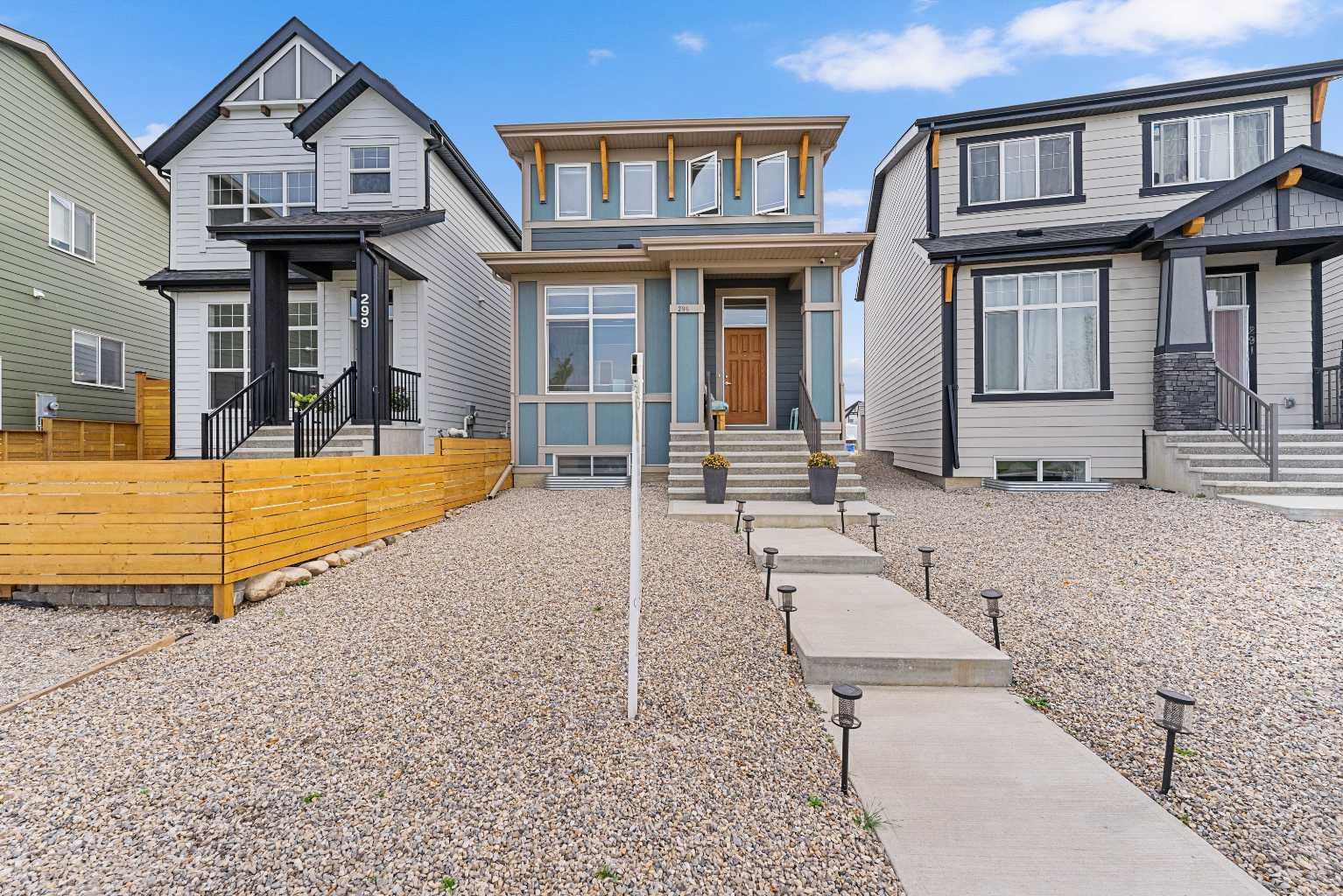 295 Magnolia Dr SE, Calgary, AB T3M 3N1