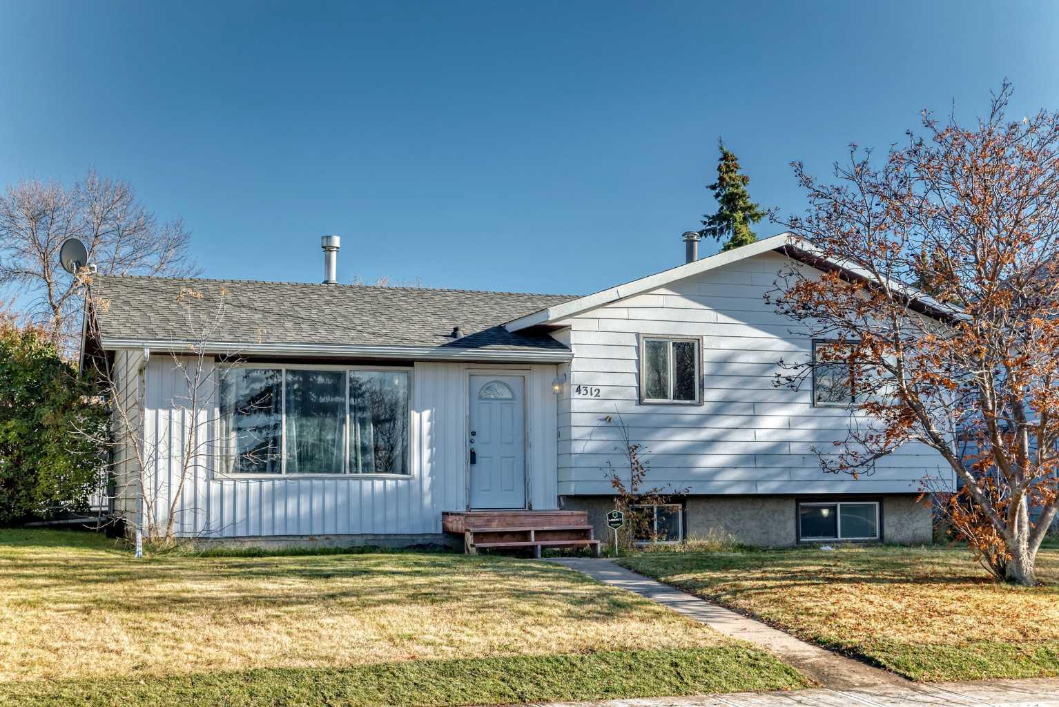 4312 54 Avenue, Innisfail, AB T4G 1K5