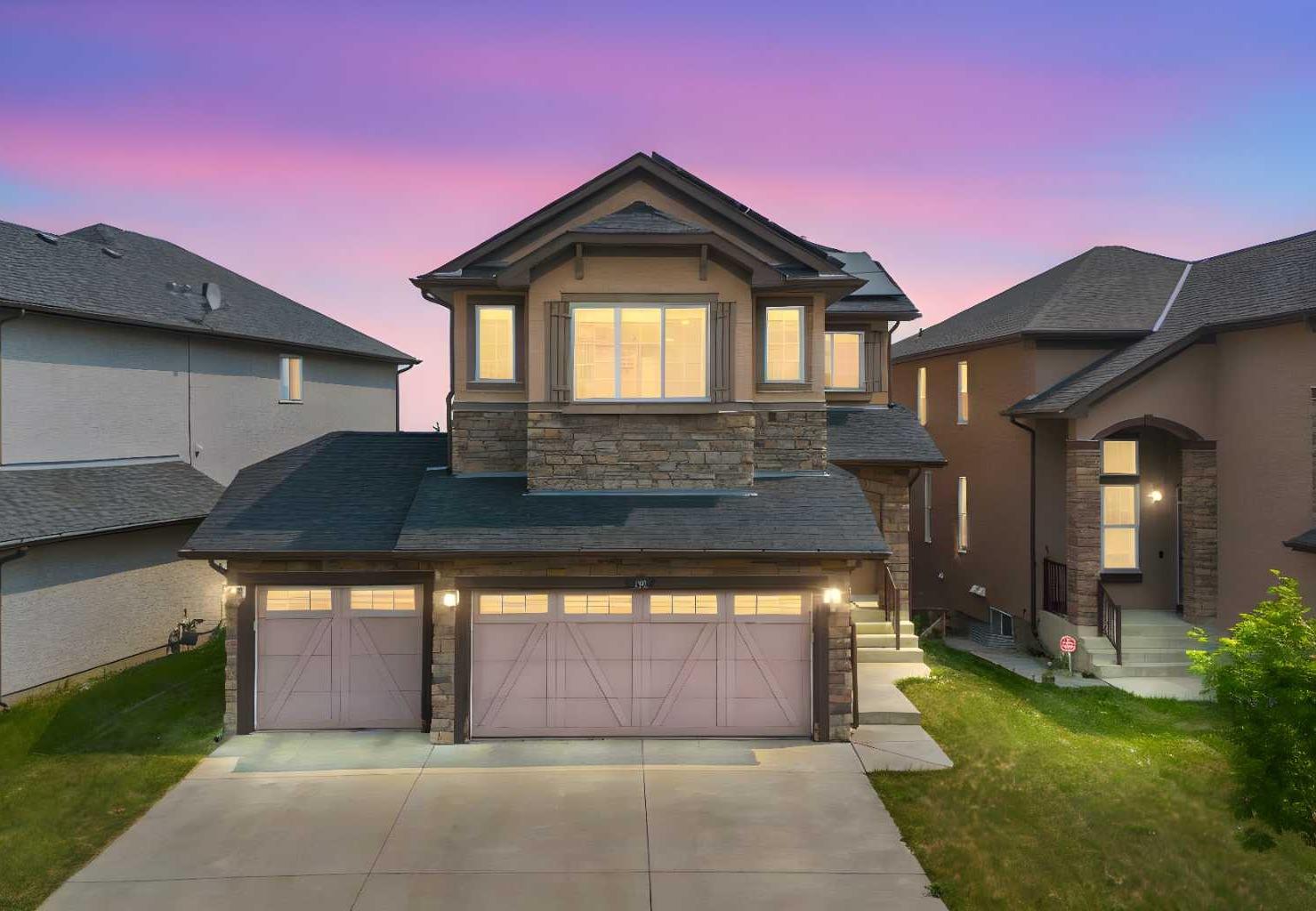 139 Sherwood Hl NW, Calgary, AB T3R 1P8