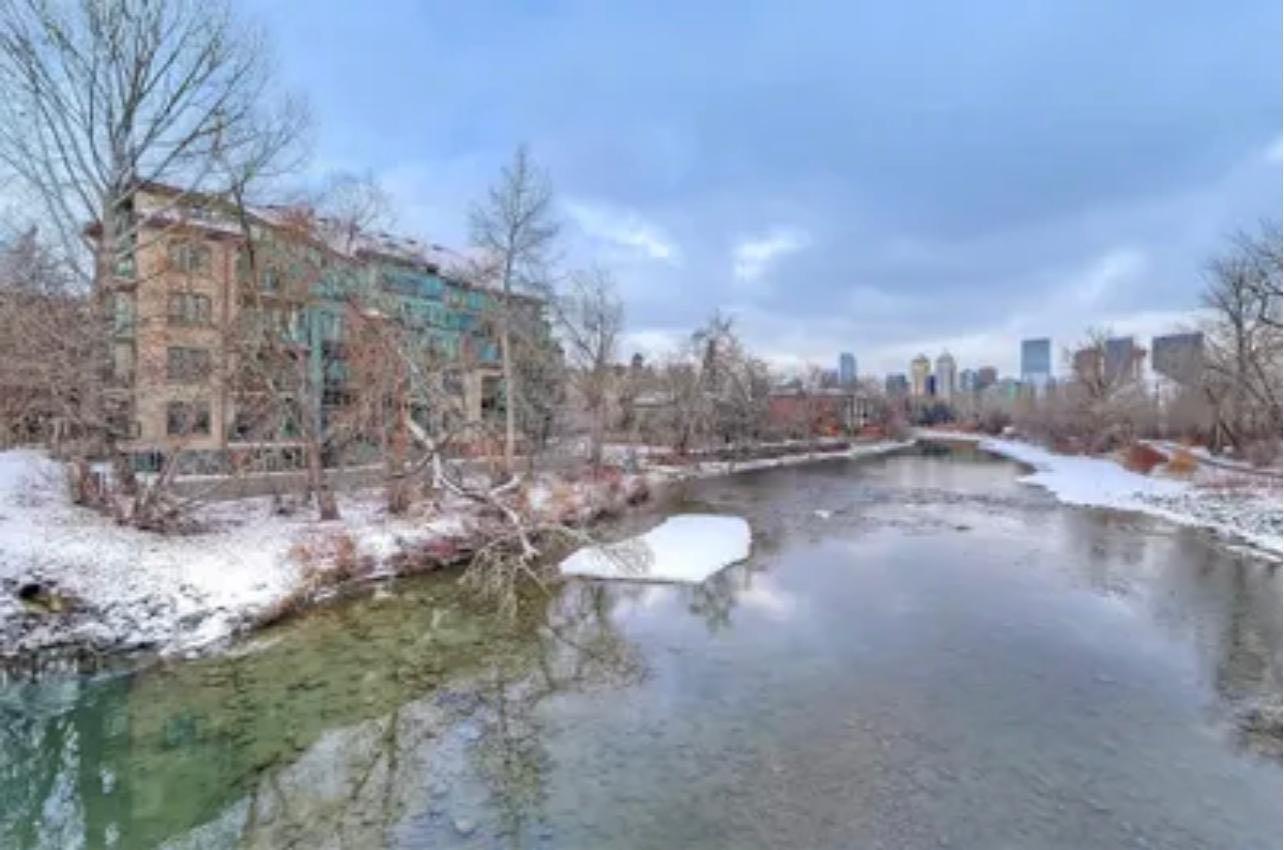 108 25 Avenue Sw Unit 301, Calgary, AB T2S 0K9