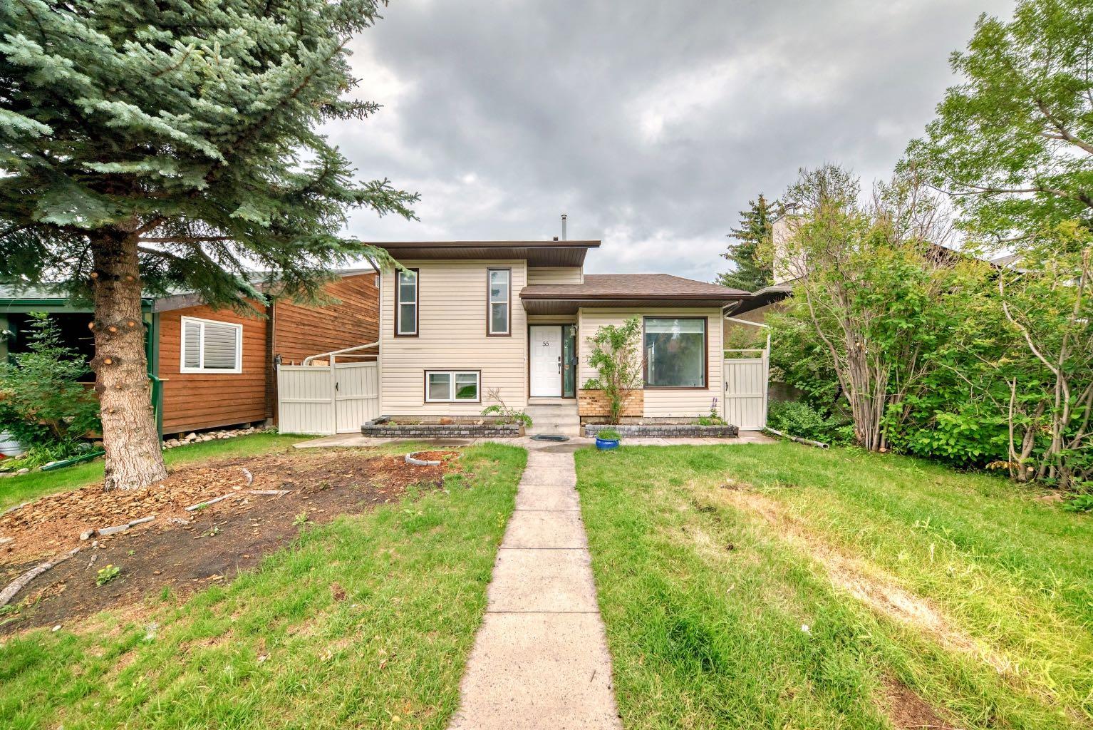 55 Bernard Pl NW, Calgary, AB T3K 2B8