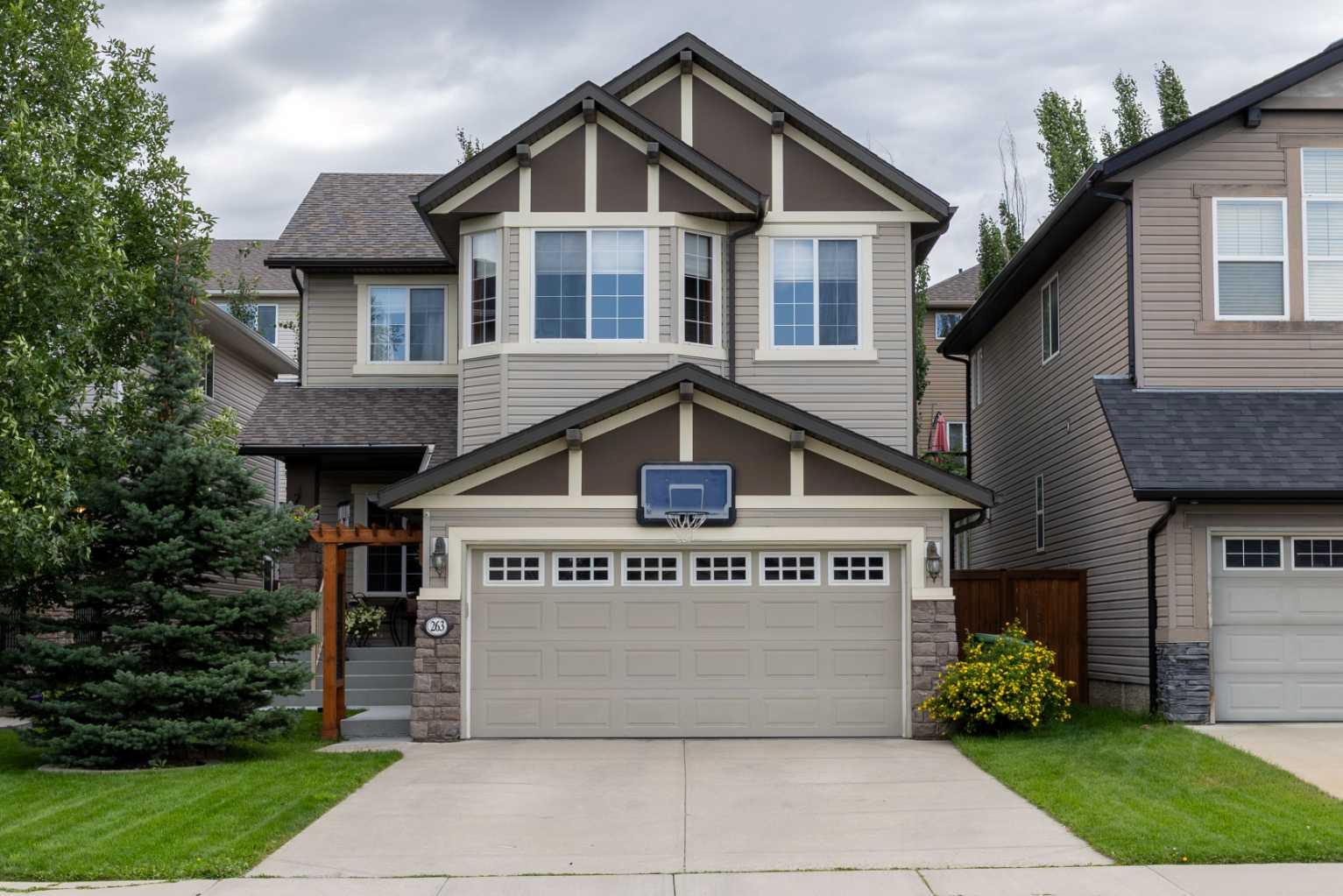 263 Everoak Dr SW, Calgary, AB T2Y 0A5